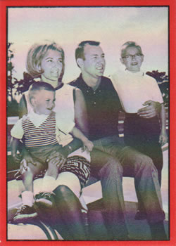 1983 Al Kaline Story #32 Michael, Louise, Al and Mark Kaline Front