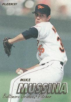 1997 Fleer #10 Mike Mussina Front