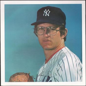 1980 New York Yankees Photo Album #NNO Ron Davis Front