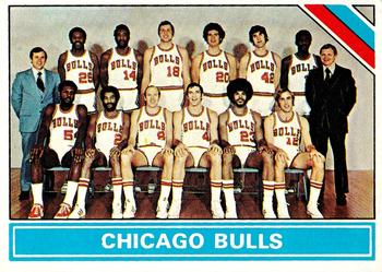 1975-76 Topps #206 Chicago Bulls Front