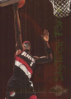 1994-95 SkyBox Premium - SkyTech Force #SF24 Clifford Robinson Front