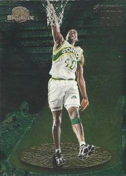 1995-96 SkyBox Premium - Standouts #S9 Shawn Kemp Front