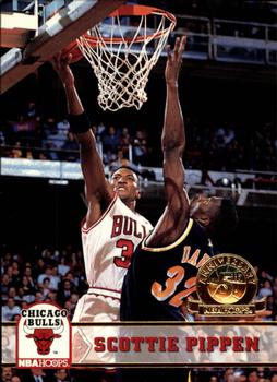 1993-94 Hoops - Fifth Anniversary Gold #32 Scottie Pippen Front
