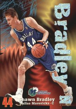 1997-98 SkyBox Z-Force - Rave #76 Shawn Bradley Front