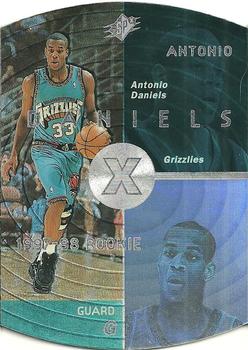 1997-98 SPx #47 Antonio Daniels Front