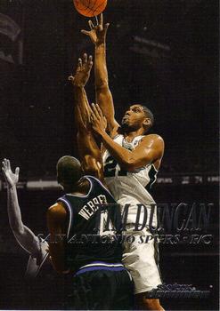 1999-00 SkyBox Dominion #42 Tim Duncan Front