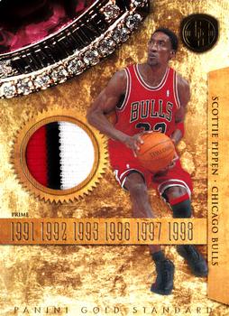 2010-11 Panini Gold Standard - Gold Rings Materials Prime #6 Scottie Pippen Front