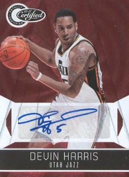 2010-11 Panini Totally Certified - Red Autographs #55 Devin Harris Front