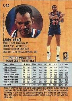 1991-92 Fleer Tony's Pizza #S-39 Larry Nance Back