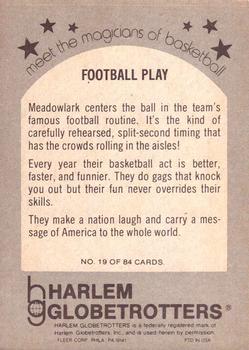1971 Fleer Harlem Globetrotters #19 Football Play Back