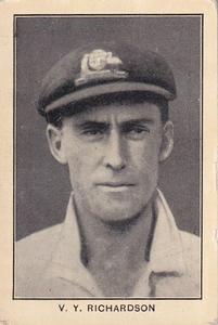 1928-29 Amalgamated Press Famous Australian Cricketers #13 Vic Richardson Front