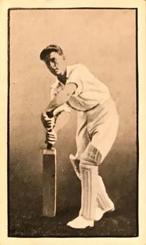 1930 Erindale Handkerchiefs Australian Cricketers #NNO Vic Richardson Front