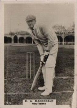 1923-25 Godfrey Phillips Cricketers #12 Ernie McDonald Front