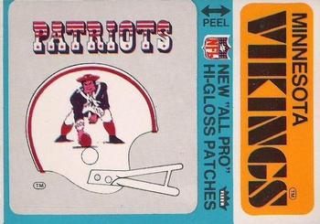 1976 Fleer Football Patches - High Gloss #NNO New England Patriots Helmet / Minnesota Vikings Name Front