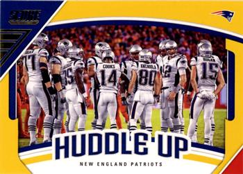 2018 Score - Huddle Up Gold #1 New England Patriots Front