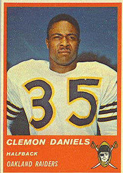 1963 Fleer #57 Clemon Daniels Front