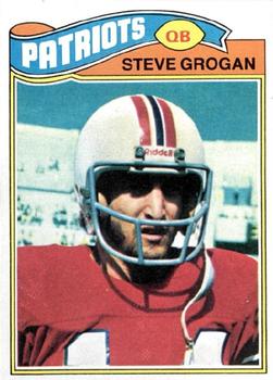 1977 Topps #165 Steve Grogan Front