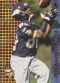 2000 Collector's Edge T3 - Retail #190 Troy Walters Front