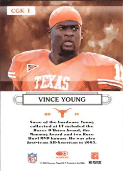 2007 Donruss Threads - College Gridiron Kings Gold #CGK-1 Vince Young Back