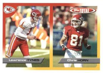 2005 Topps Total #157 Lawrence Tynes / Chris Horn Front