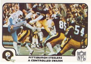 1977 Fleer Team Action #24 A Controlled Swarm Front