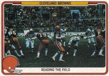 1982 Fleer Team Action #11 Reading the Field Front