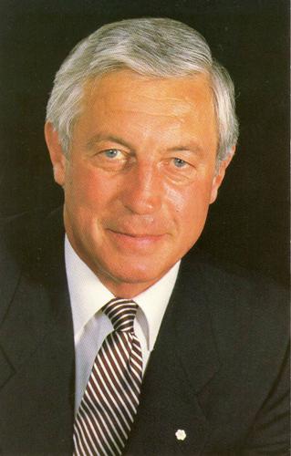 1988-89 Montreal Canadiens #NNO Jean Beliveau Front