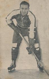 1952-53 St. Lawrence Sales (QSHL) #15 Cliff Malone Front