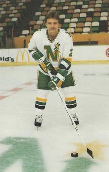 1983-84 Minnesota North Stars Postcards #NNO Curt Giles Front