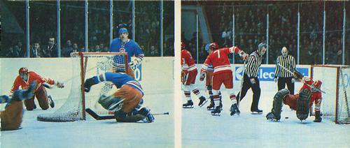 1973 Soviet World Ice Hockey Championship Postcards #6 Czechoslovakia vs. USSR Front