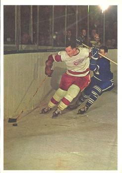 1963-64 Toronto Star Hockey Stars In Action #NNO Bill Gadsby Front