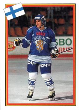 1993 Semic Hockey VM/Jaakiekon MM (Swedish/Finnish) Stickers #83 Jarkko Varvio Front