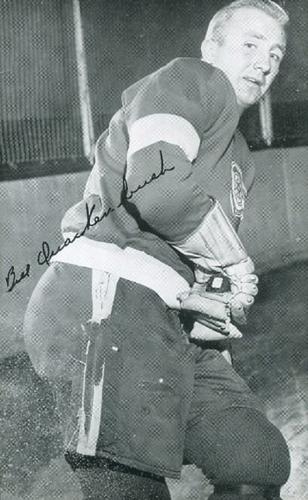 1948-49 J.D. McCarthy Detroit Red Wings Postcards #NNO Bill Quackenbush Front