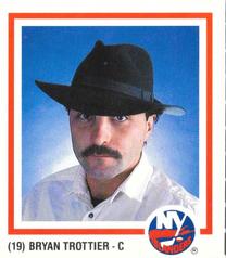1986-87 New York Islanders #NNO Bryan Trottier Front