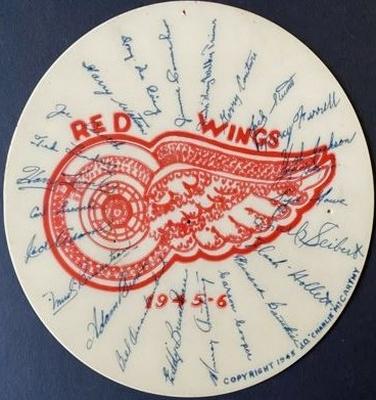 1945-46 J.D. McCarthy Detroit Red Wings Discs #NNO Bill Quackenbush Back