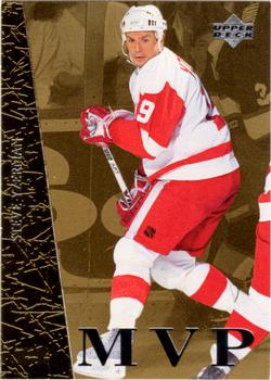1996-97 Collector's Choice - Upper Deck MVP Gold #UD14 Steve Yzerman Front