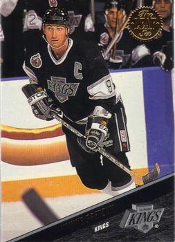 1993-94 Leaf #304 Wayne Gretzky Front