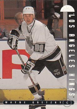 1995-96 Leaf #89 Wayne Gretzky Front