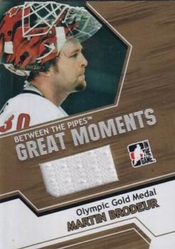 2008-09 In The Game Between The Pipes - Great Moments Gold #GM-07 Martin Brodeur  Front