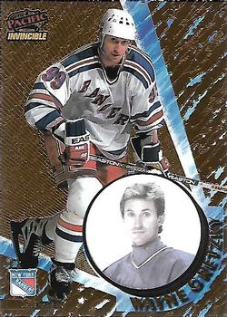 1997-98 Pacific Invincible #86 Wayne Gretzky Front