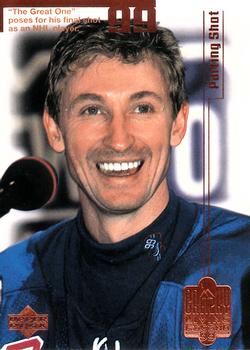 1999 Upper Deck Wayne Gretzky Living Legend #98 Wayne Gretzky (Parting Shot) Front