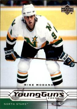 2004-05 Upper Deck #195 Mike Modano Front