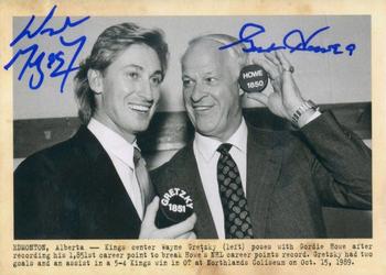 2011-12 Parkhurst Champions - Autographs #123 Gordie Howe / Wayne Gretzky Front