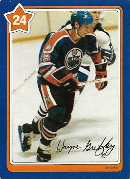 1982-83 Neilson Wayne Gretzky #24 Pass Receiving Front