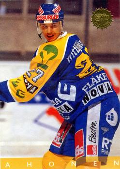 1995-96 Leaf Sisu SM-Liiga (Finnish) #101 Veli-Pekka Ahonen Front