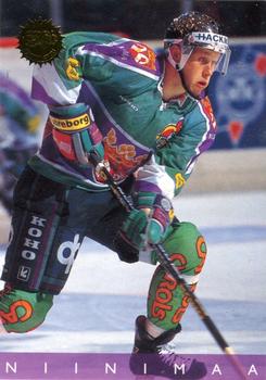 1995-96 Leaf Sisu SM-Liiga (Finnish) #251 Janne Niinimaa Front