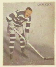 1933-34 World Wide Gum Ice Kings (V357) #69 Dan Cox Front