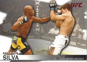 2010 Topps UFC Knockout #14 Anderson Silva Front