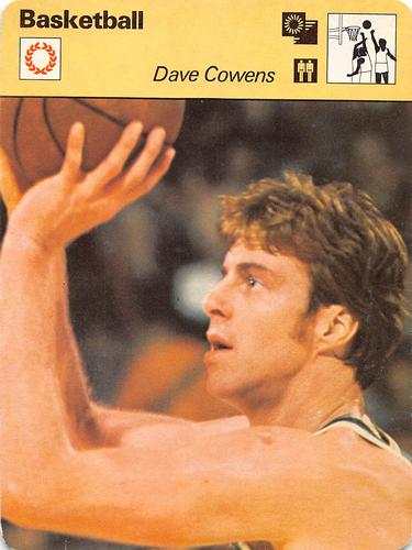 1977-79 Sportscaster Series 4 #04-14 Dave Cowens Front