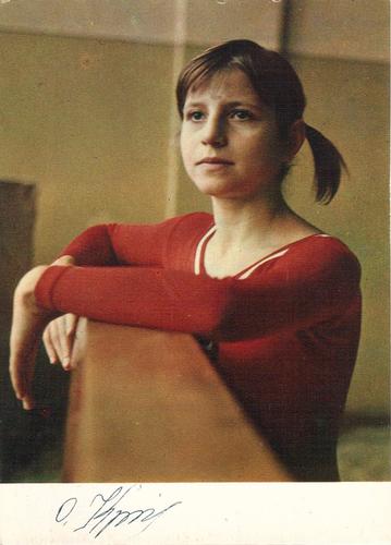 1973 Planeta Soviet Athletes Postcards #10 Olga Korbut Front